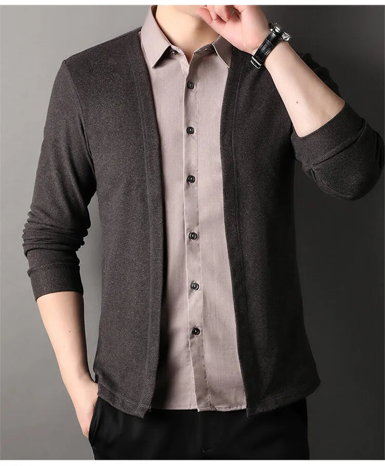 Camisa de Manga Longa com falsa camisa interna(apenas uma peça). Uso social e de negócios
